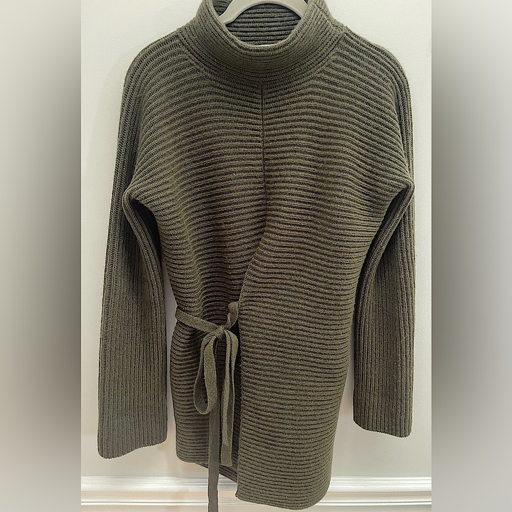 VINCE Tie-Front Wool & Cashmere Tunic Sweater in Olive Green